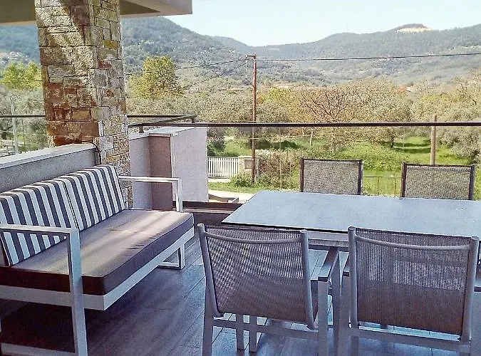 Bella Vista Luxury